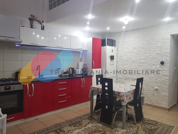 Apartament cu 2 camere semidecomandat, mobilat în Iris