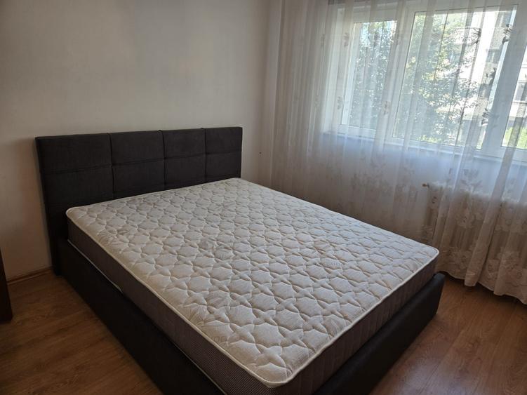 Apartament cu 2 camere decomandat în Între Lacuri