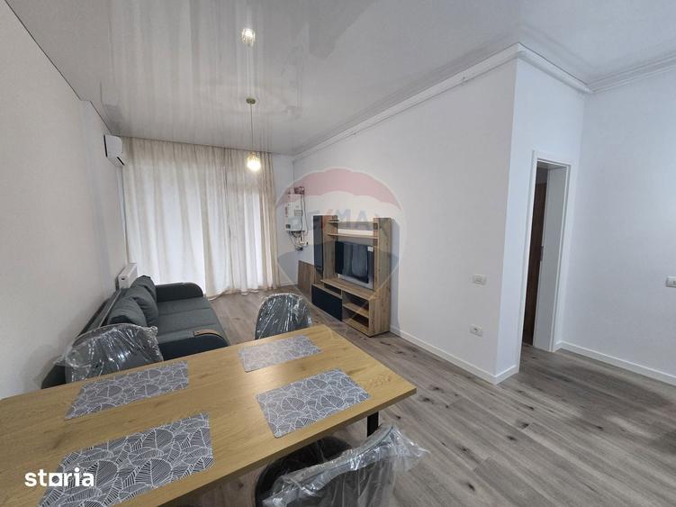 Apartament cu 2 camere decomandat în Central