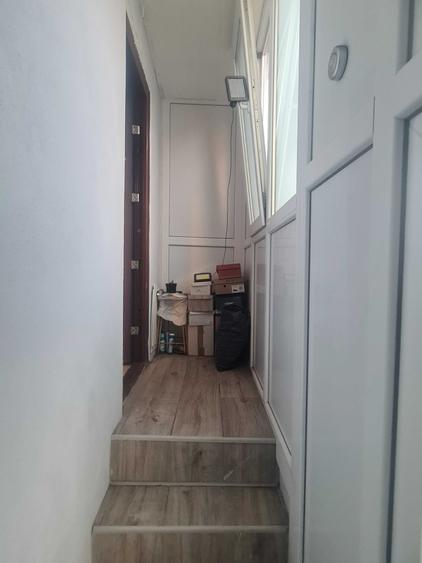Apartament cu 2 camere decomandat în Bariera Vâlcii