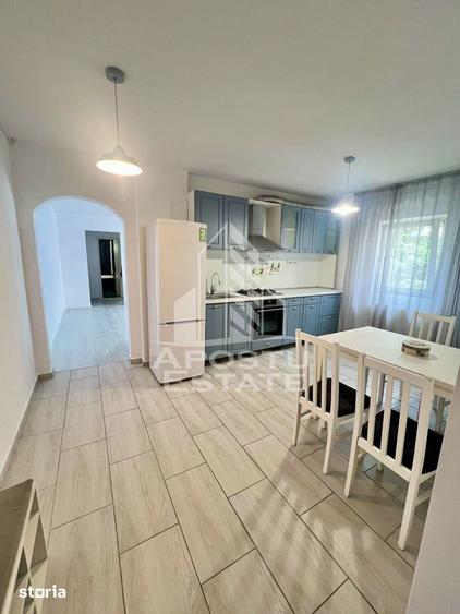 Apartament cu 3 camere, mobilat în Complex Studențesc