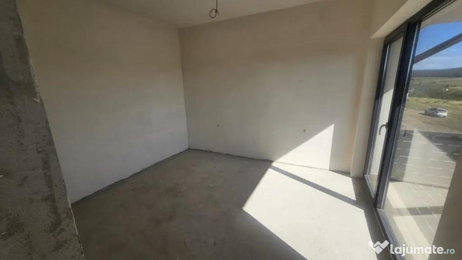 Apartament cu 2 camere decomandat în Baciu