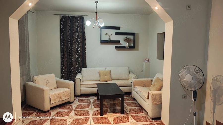 Apartament cu 4 camere decomandat în Central