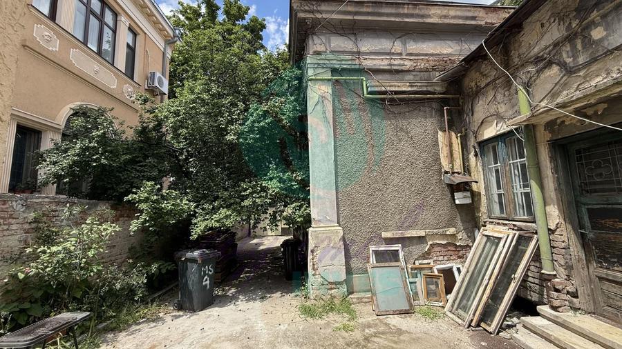 Casă individuală cu 4 camere cu Canalizare în P-ța Sfântul Ștefan
