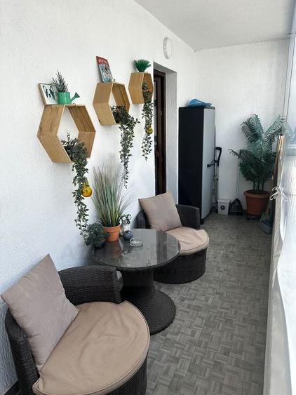 Apartament cu 3 camere decomandat, mobilat în Hipodrom 1