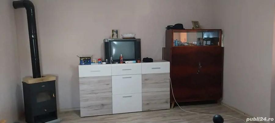 Casă cu 3 camere în Central