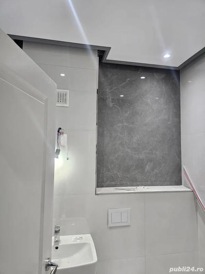 Apartament cu 3 camere decomandat în Torontalului