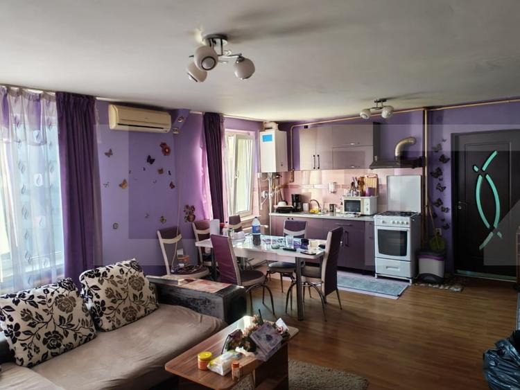 Apartament cu 3 camere semidecomandat în Central