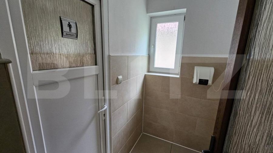 Spa?iu comercial cu terase ?i panouri fotovoltaice opo - 3