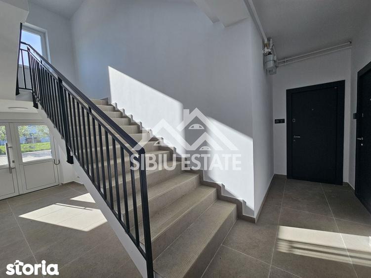Apartament cu 2 camere decomandat în Șelimbăr — fotografia 2