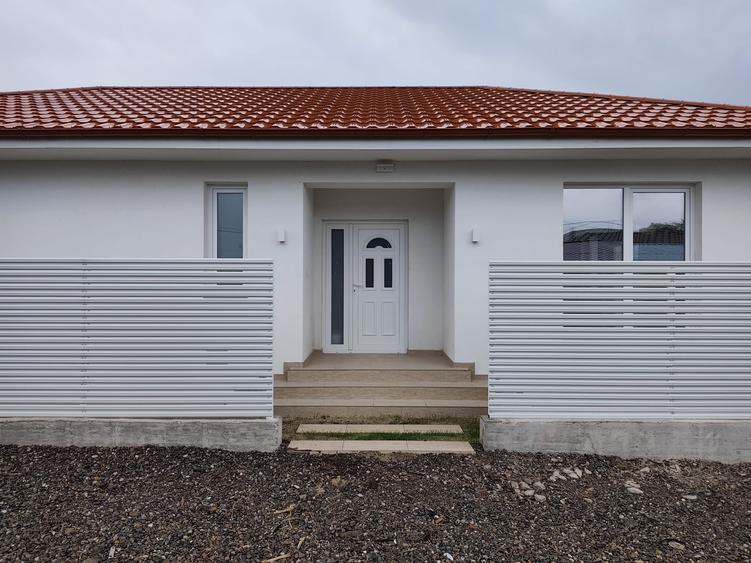 Casă individuală cu 3 camere cu Teren 330 Mp în Samurcași