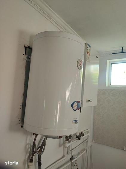 Casă cu 7 camere cu Teren 260 Mp în Tei