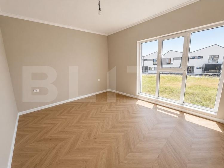 Apartament cu 3 camere decomandat, mobilat în Exterior Sud