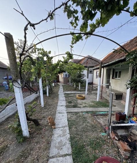Casă cu 4 camere în Cefa