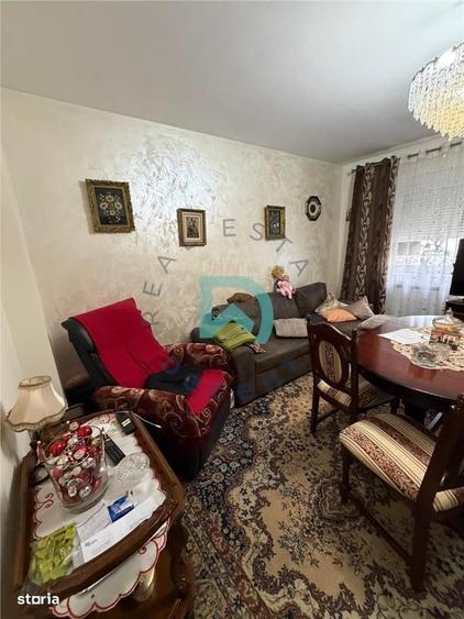 Casă cu 3 camere cu Teren 100 Mp în Piața Cluj
