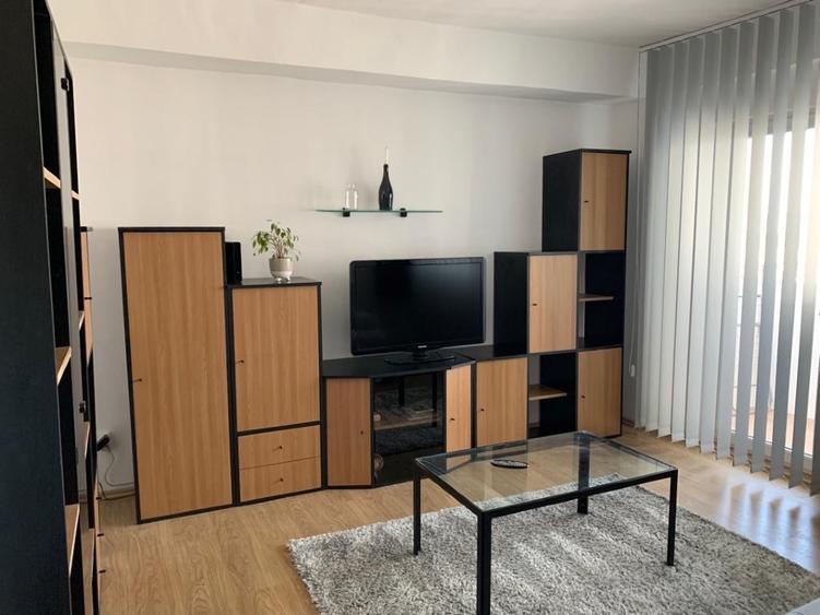 Apartament 1 cameră de închiriat - 2