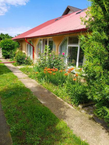 Casă cu Teren 1000 Mp în Mircea Vodă