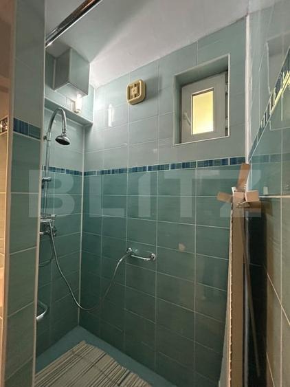 Apartament cu 2 camere semidecomandat, mobilat în Semicentral