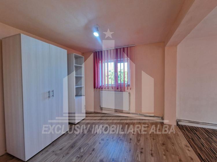 Casă individuală cu 3 camere cu Canalizare în Sud