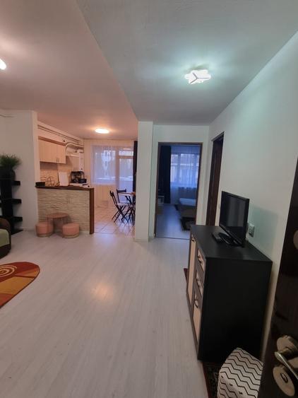 Apartament cu 2 camere decomandat în Florești