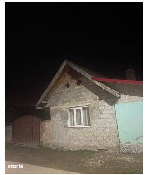 Casă cu 2 camere cu Teren 800 Mp în Crizbav