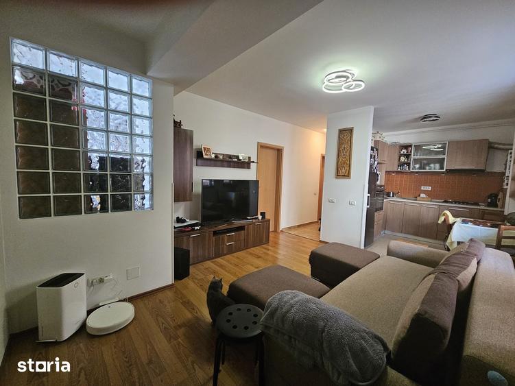 Apartament cu 3 camere în Ghencea