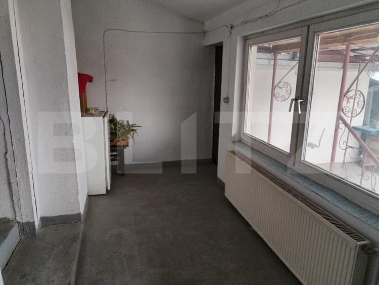 Spațiu comercial, de 320 mp, în Cloșca
