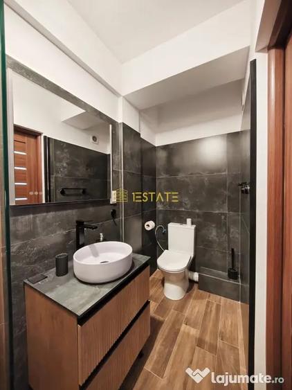 Apartament cu 3 camere decomandat în Titan