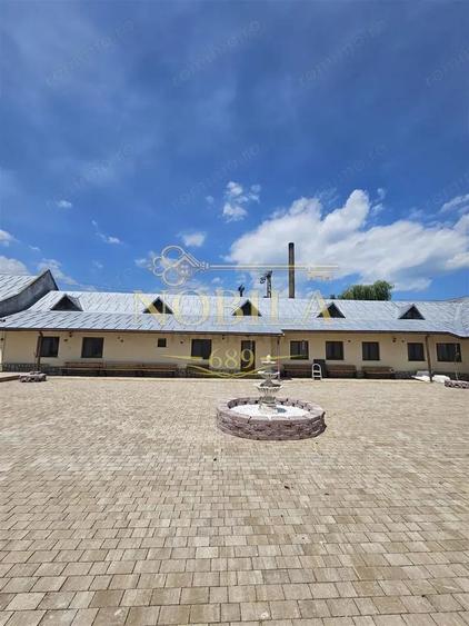 Spațiu comercial, de 900 mp, în Borzești