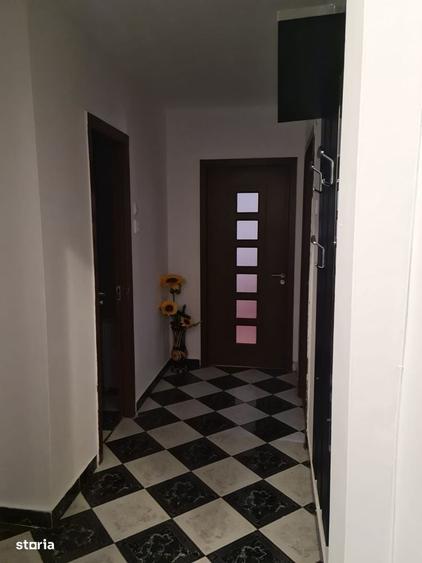 Apartament cu 2 camere decomandat în Păcii