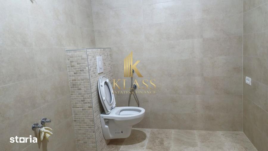 Casă cu 3 camere cu Canalizare în Central