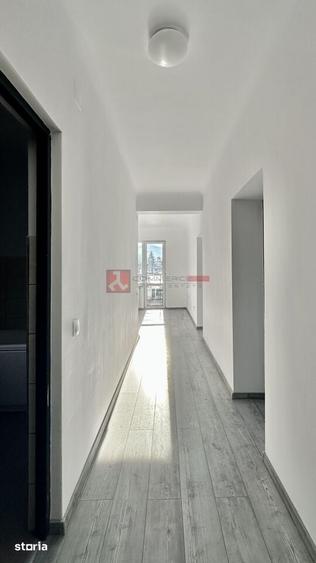 Spațiu comercial, de 884 mp, în Astra