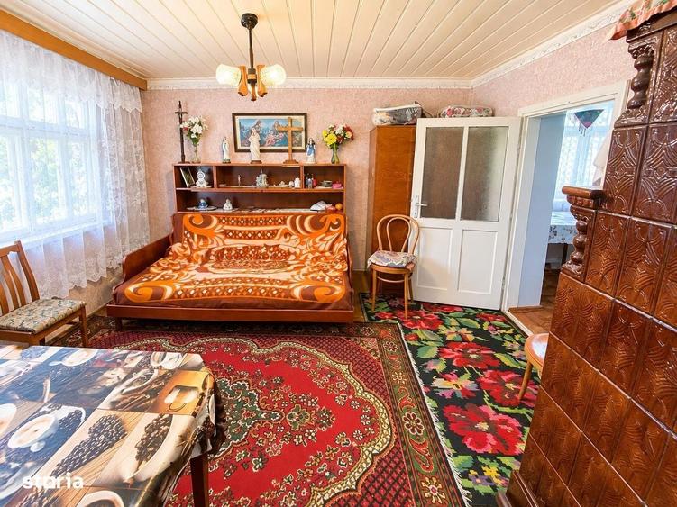Casă cu 4 camere cu Teren 1600 Mp în Central