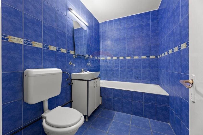 Apartament cu 3 camere decomandat, mobilat în Micălaca