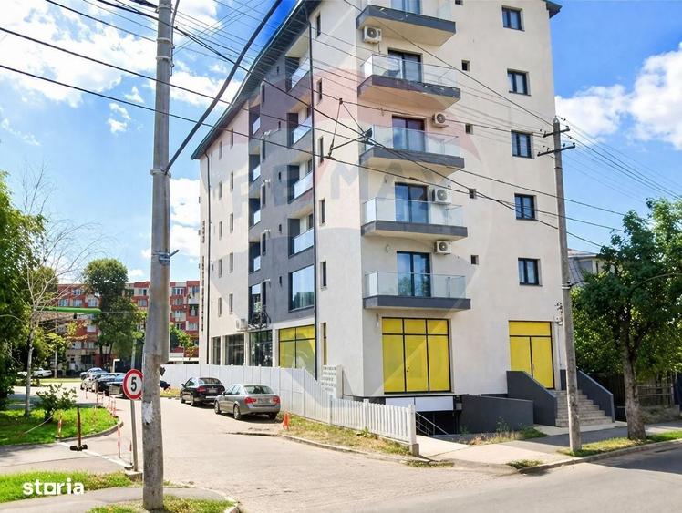 Spațiu comercial, de 75 mp, în Central