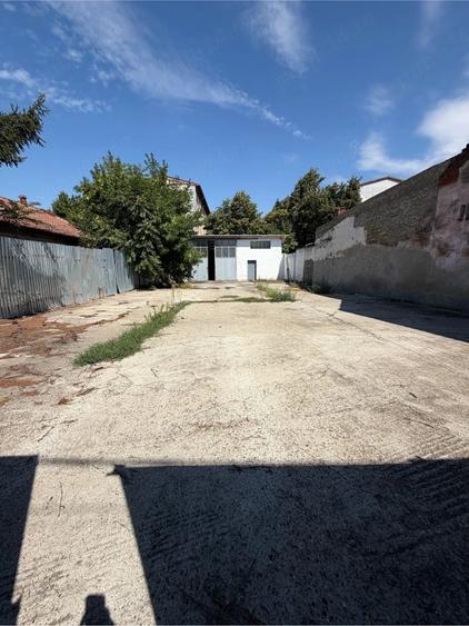 Spațiu comercial, de 224 mp, în Fratelia