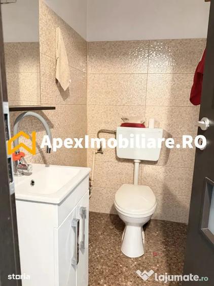 Apartament cu 3 camere decomandat în P-ța Reșița
