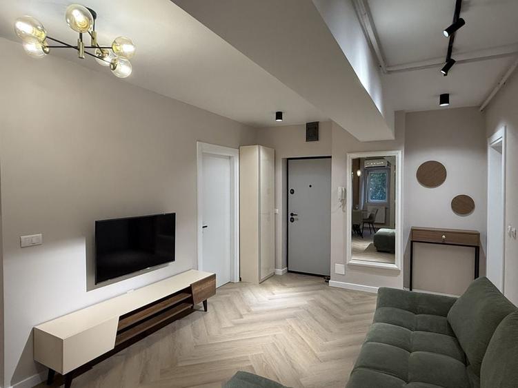 Direct proprietar - 2 camere bloc nou - prima inchiriere - 2 minute de Metrou Iancului - 3
