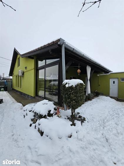 Casă cu 4 camere cu Teren 332 Mp în Sântandrei