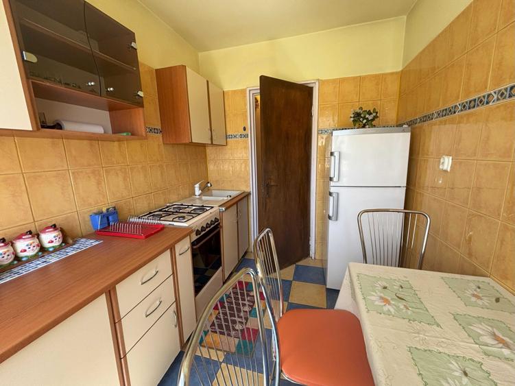 Apartament cu 2 camere semidecomandat, mobilat în Gorjului