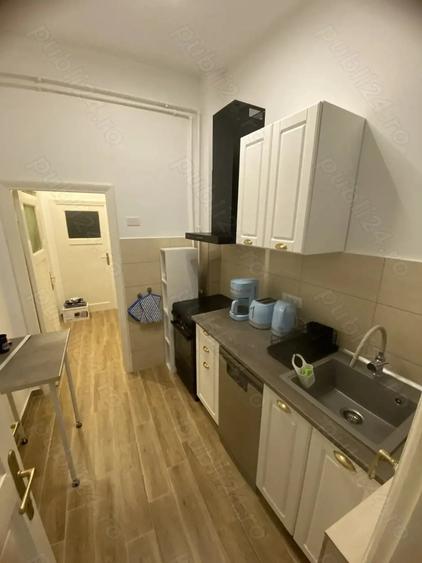 Apartament cu 3 camere nedecomandat, mobilat în Gara de Nord