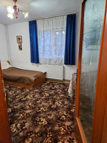 Garsonieră decomandată, mobilată în Gorjului