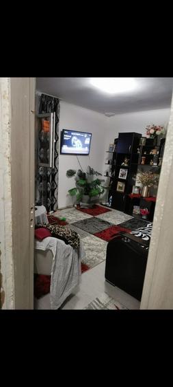 Apartament cu 2 camere decomandat în Rahova