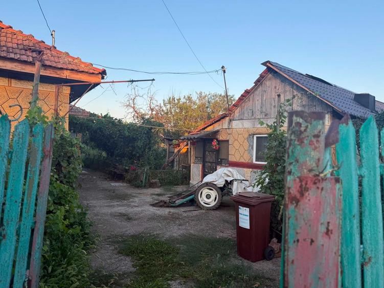 Casă cu 4 camere în Fântânele