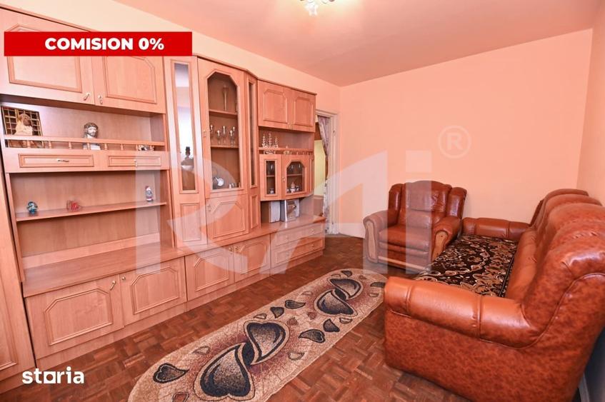 Apartament cu 2 camere semidecomandat în Craiovița Nouă