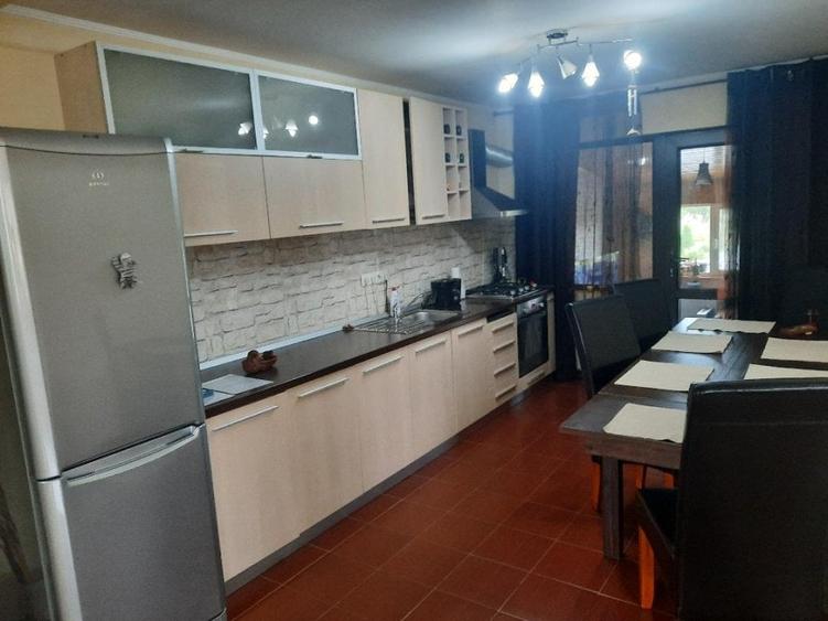 Duplex cu 4 camere cu Teren 1500 Mp în Cosoba