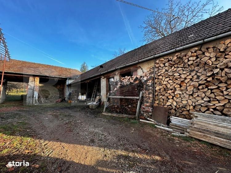 Casă cu 4 camere în Aghireș