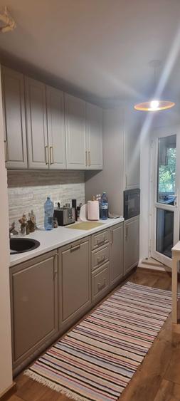 Apartament cu 3 camere decomandat în Mărgeanului