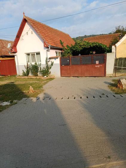 Casă cu 2 camere în Dos