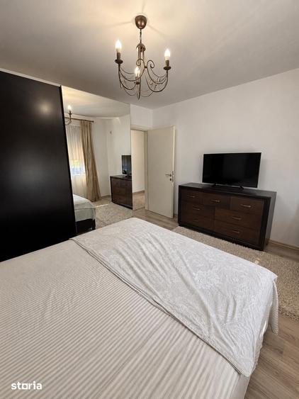Casă cu 5 camere cu Teren 350 Mp în Central